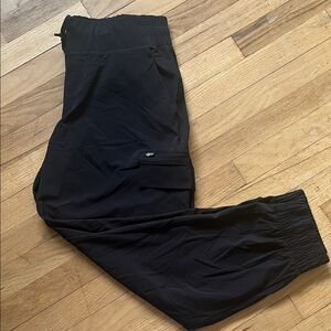 All in Motion Black Women's Mid Rise Active Light Cargo Joggers XL